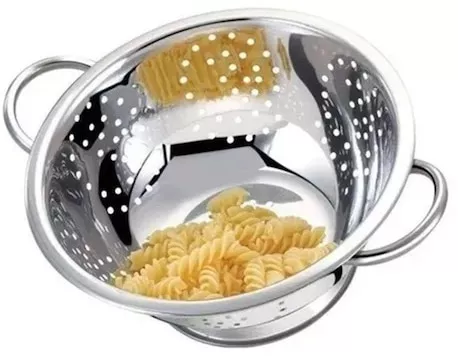 Escorredor De Massas E Alimentos Em Aço Inox 24 cm | Casas Bahia