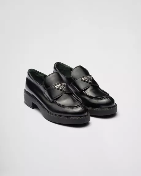 Mocassim Chocolate em couro escovado Preto | Prada
