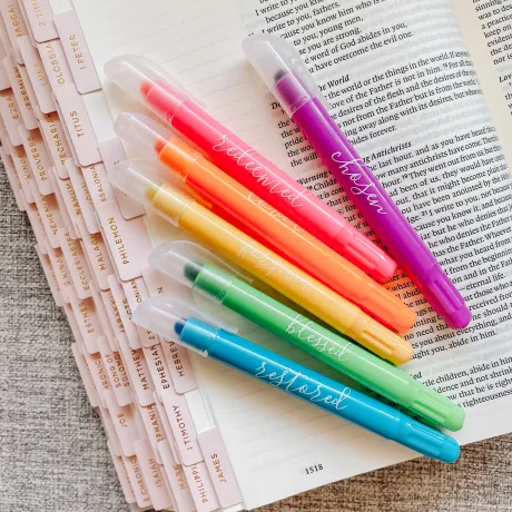 Scented Bible Highlighter Set– The Daily Grace Co.